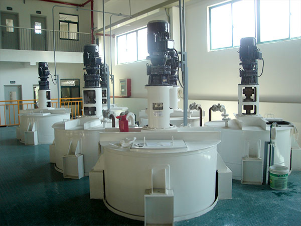 涂料生產(chǎn)設備.jpg 涂料生產(chǎn)設備.jpg